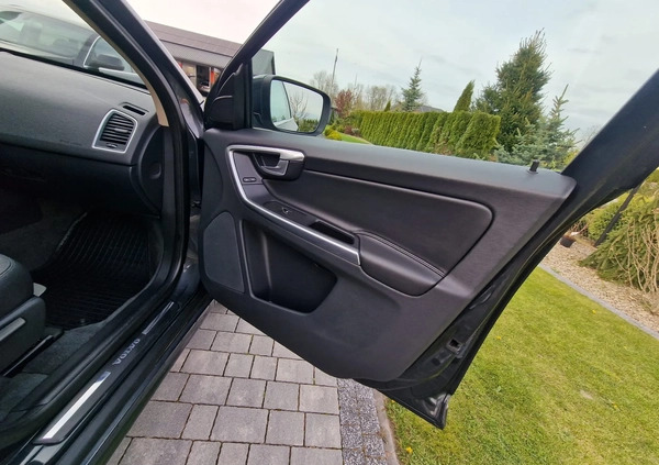 Volvo XC 60 cena 65900 przebieg: 205000, rok produkcji 2014 z Bodzentyn małe 254